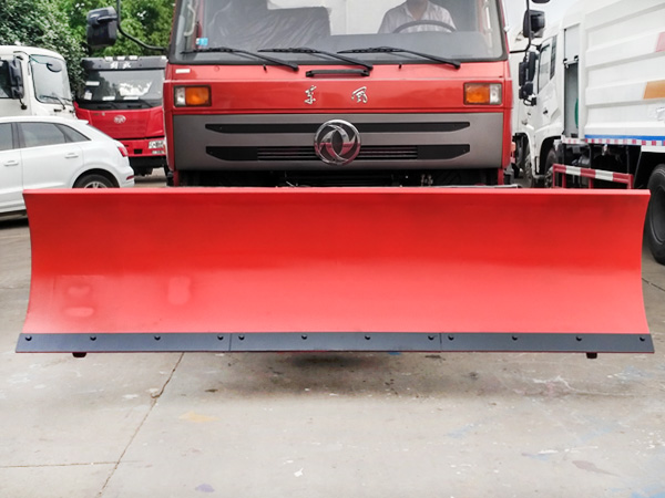 3.3米推雪鏟-程力加裝3.3米推雪鏟大型路面除雪設備